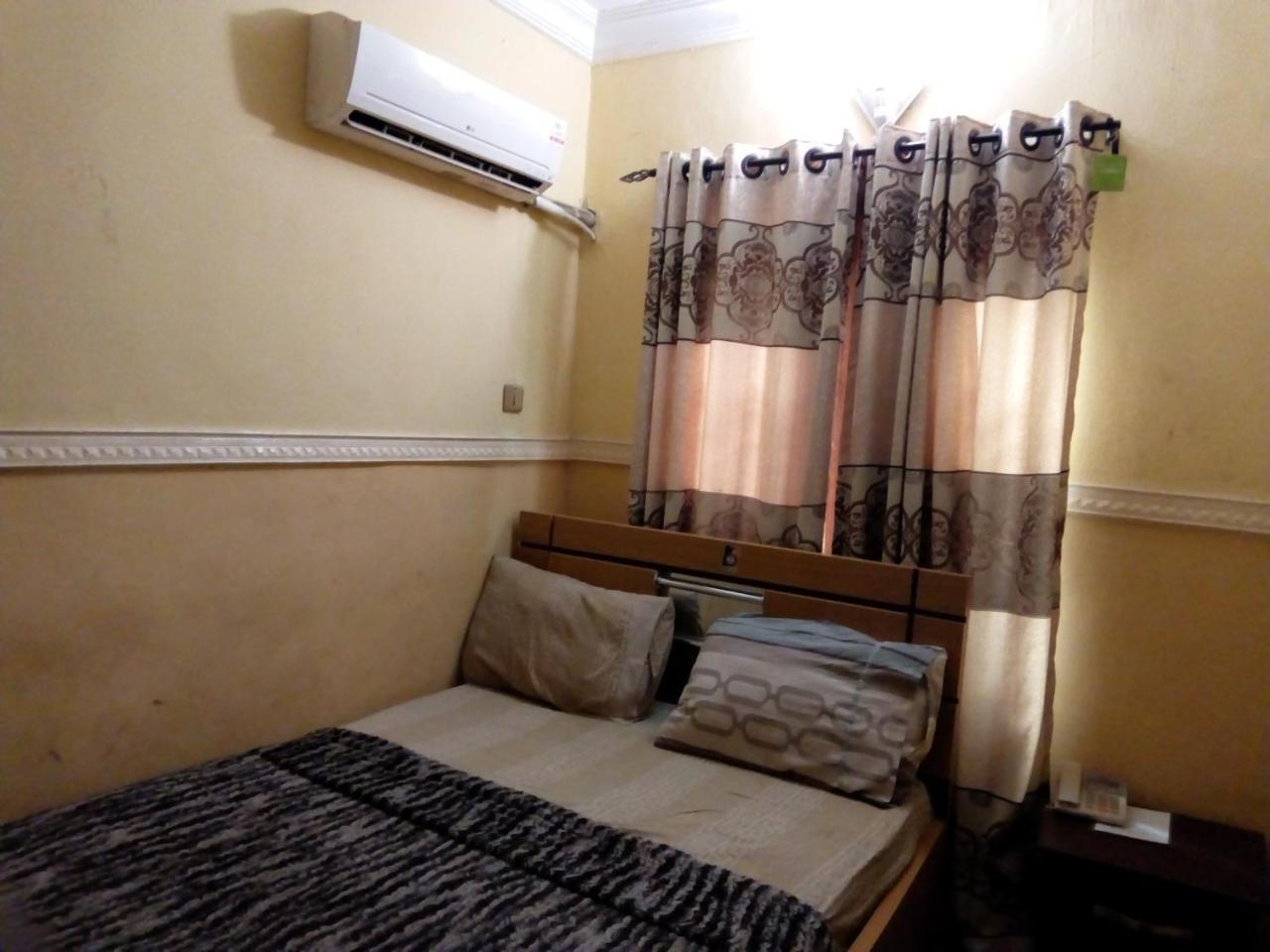 Gen-Preston Hotel And Suites Papalanto Экстерьер фото