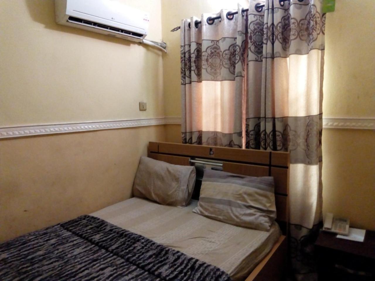 Gen-Preston Hotel And Suites Papalanto Экстерьер фото